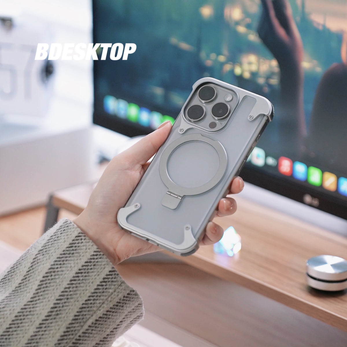 Bdesktop Design Shop | The new Magsafe stand bezel-less series phone case is available in two materials