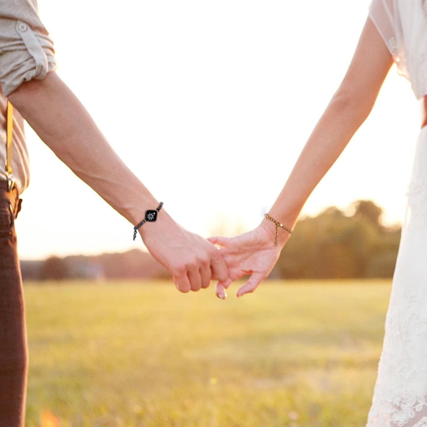 Dacida Long Distance Touch Bracelets Jewelry Set, Remote Smart Connection Love Bracelet,Send SOS SMS Relationship Bracelets Moon Star for Couples Lovers Family Friends Festivals Valentine's Day Gifts Pink