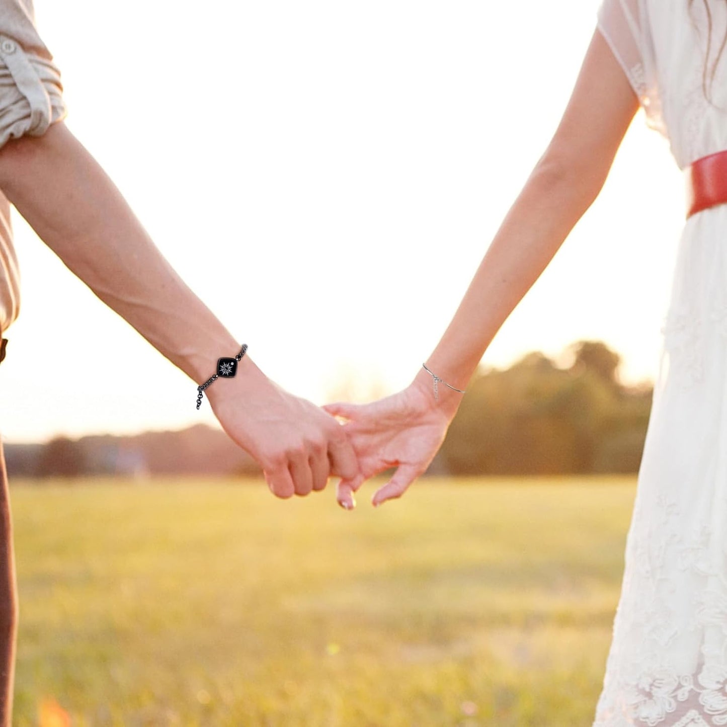 Dacida Long Distance Touch Bracelets Jewelry Set, Remote Smart Connection Love Bracelet,Send SOS SMS, Relationship Bracelets Moon Star for Couples Lovers Family Friends Festivals Valentine's Day Gifts Pink