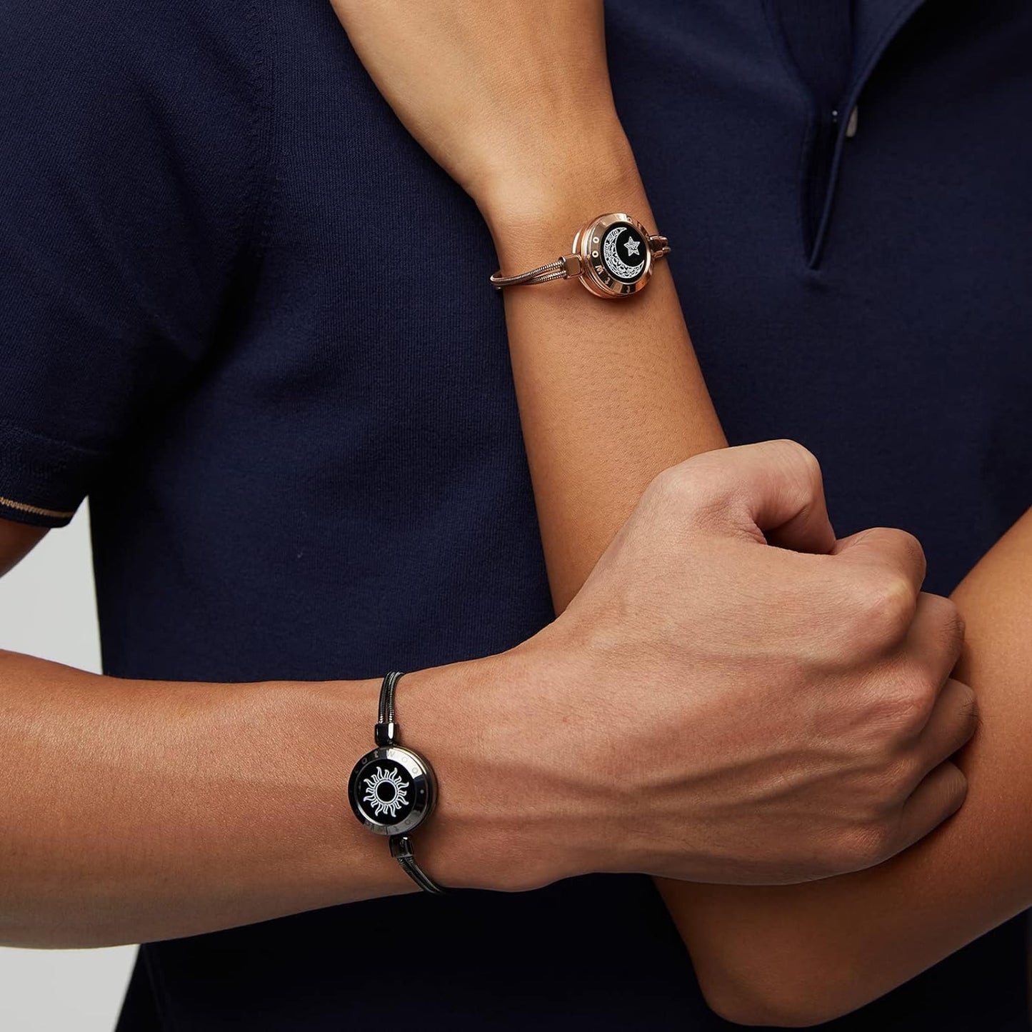 Dacida Long Distance Touch Bracelets for Couples, Vibration & Light up for Love Couples Bracelets | Long Distance Relationship Gifts for Girlfriend Bluetooth Pairing Jewelry